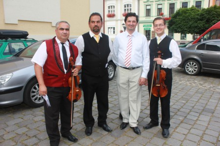 Fellépés Rimaszombat főterén 